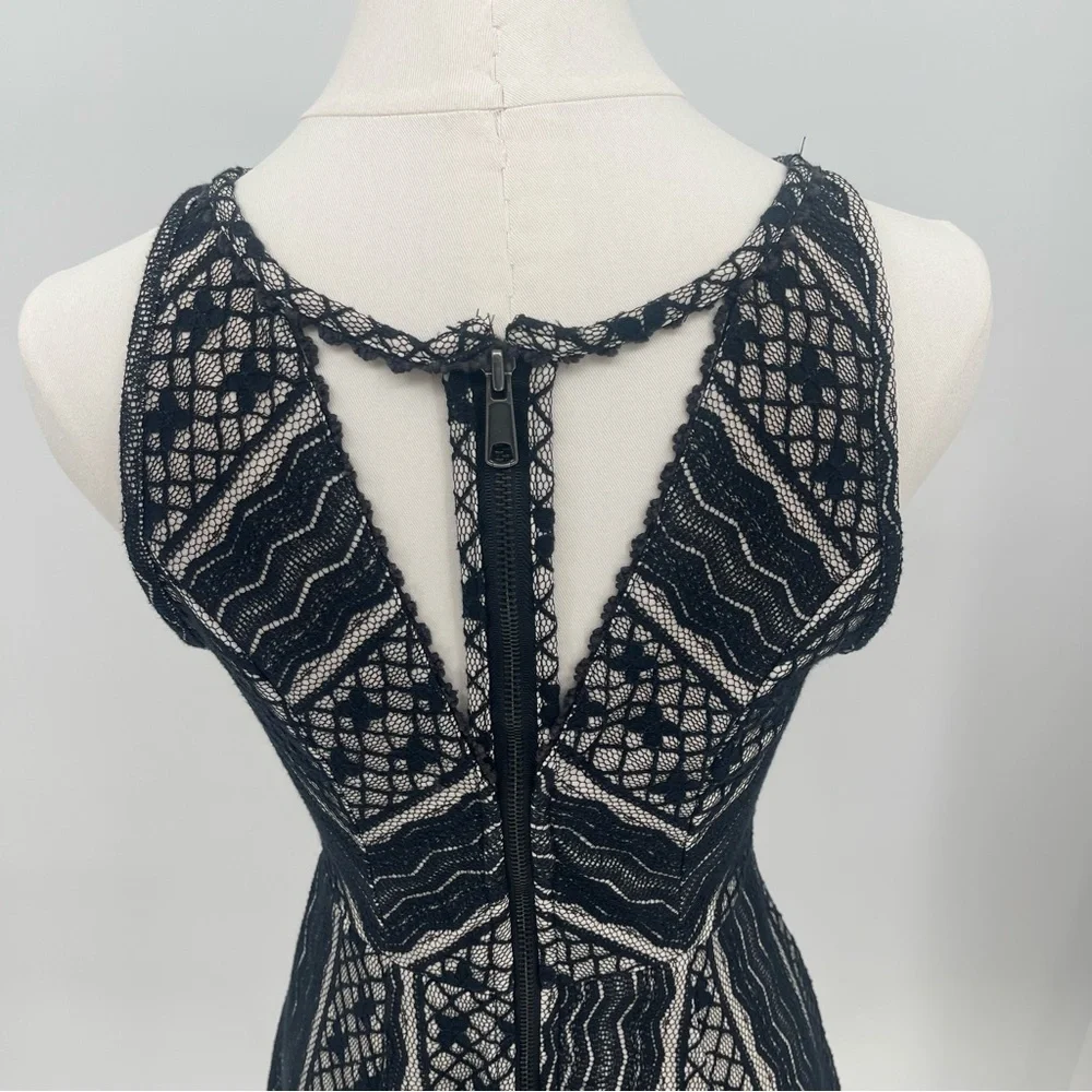 Free People Black Lace Mini Dress Twee Indie Boho Y2K Size 2 - Picture 10 of 13
